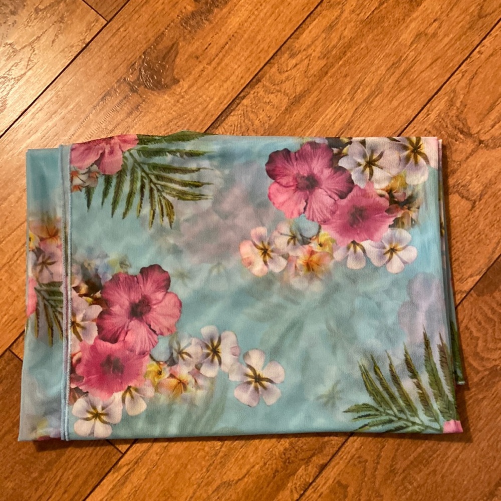 Blue Hawaiian Print Swimsuit Coverup